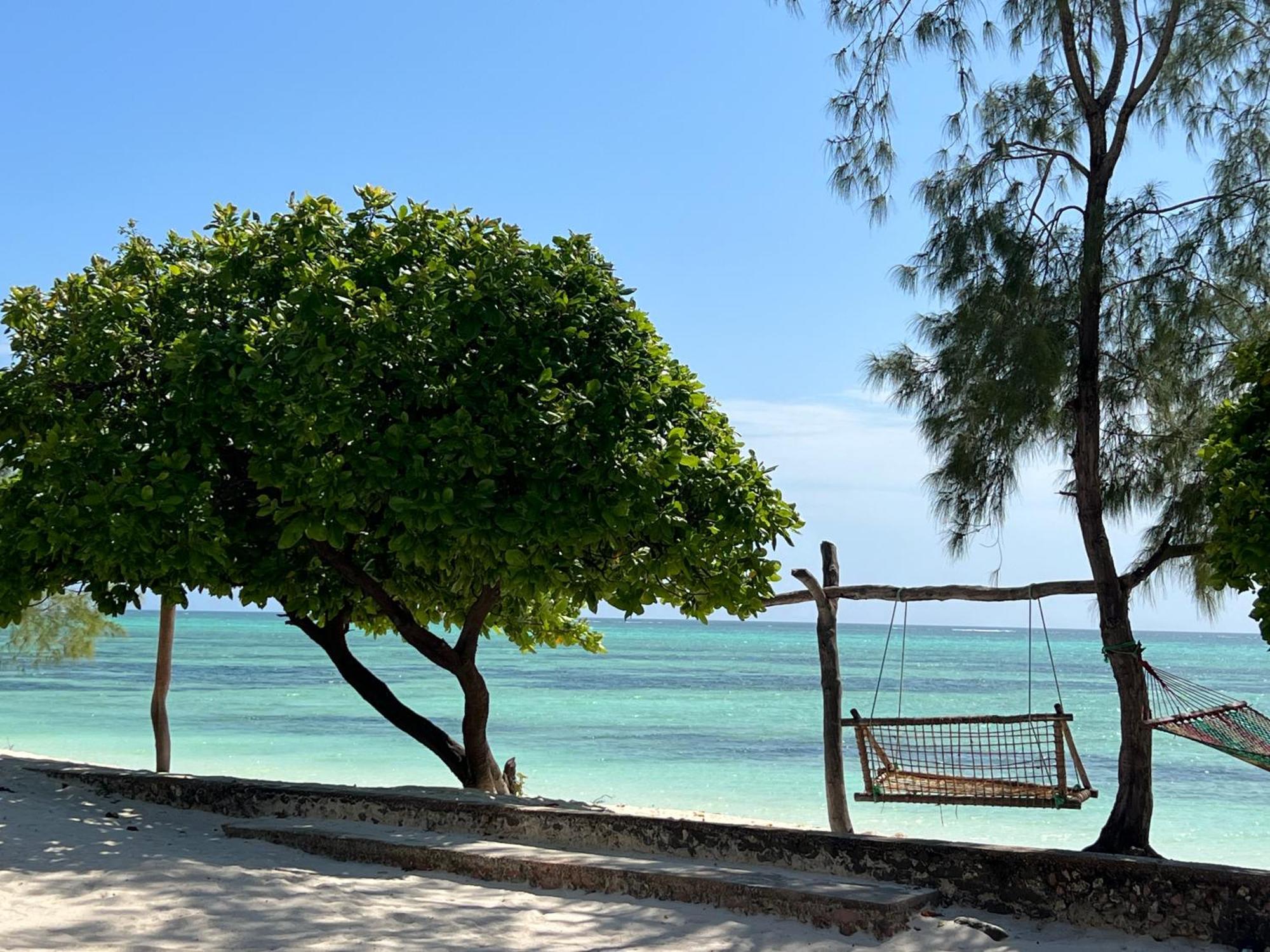 Ujamaa Beach Resort Makunduchi Eksteriør billede
